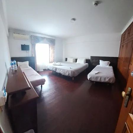 Jantesta ゲストハウス コインブラ